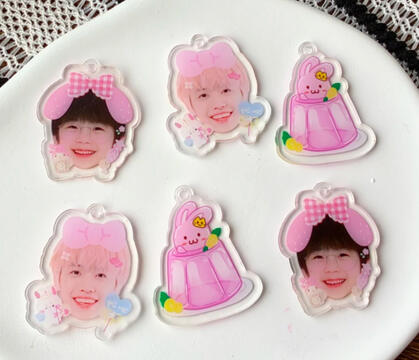 แผ่นอะคริลิค เกรดถูก